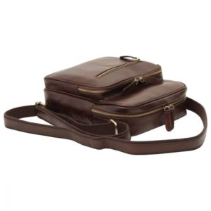 Liegende kleine Laptoptasche aus Leder dunkelbraun